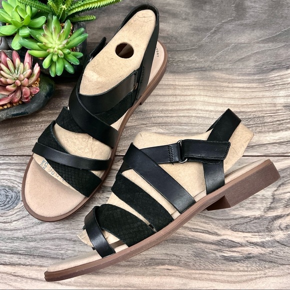 NEW Clarks 7.5W Declan Mix Strappy Slingback Sandal Black Leather/Nubuck Combi - Picture 1 of 12